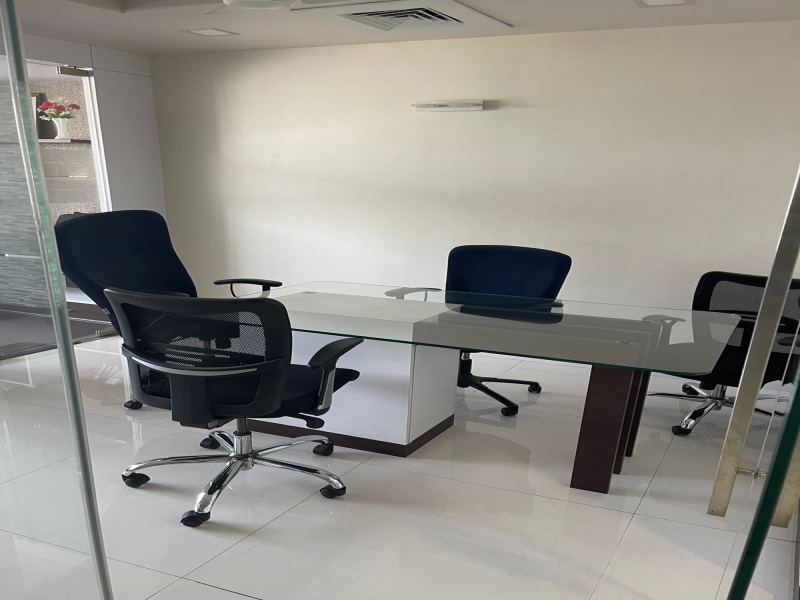  Office Space 1200 Sq.ft. for Rent in Hadapsar, Pune