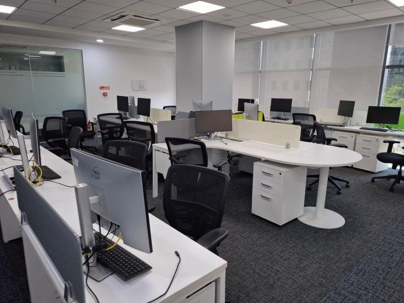  13200 Sq.ft. Office Space for Sale in Viman Nagar, Pune