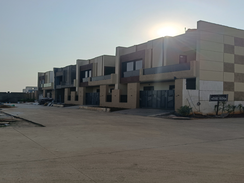 4 BHK 2550 Sq.ft. Villa for Sale in Kamal Vihar, Raipur