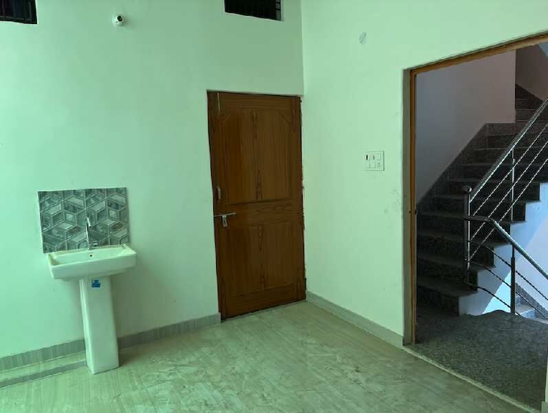 2 BHK Apartment 2600 Sq.ft. for Rent in Sundarpur, Varanasi