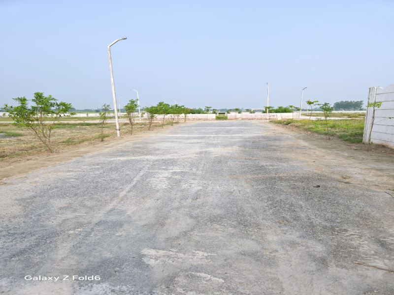  Residential Plot 100 Sq. Yards for Sale in Yamuna Expressway, Greater Noida