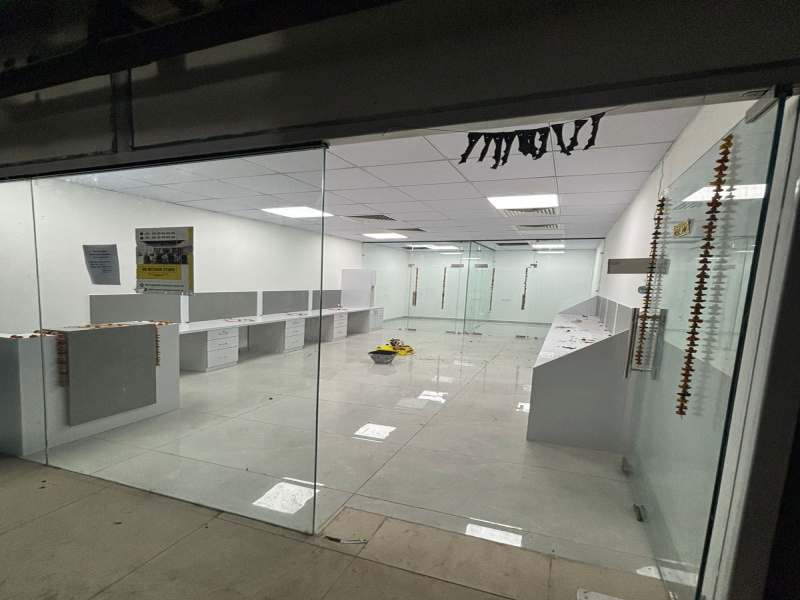  674 Sq.ft. Office Space for Rent in Techzone 4, Greater Noida