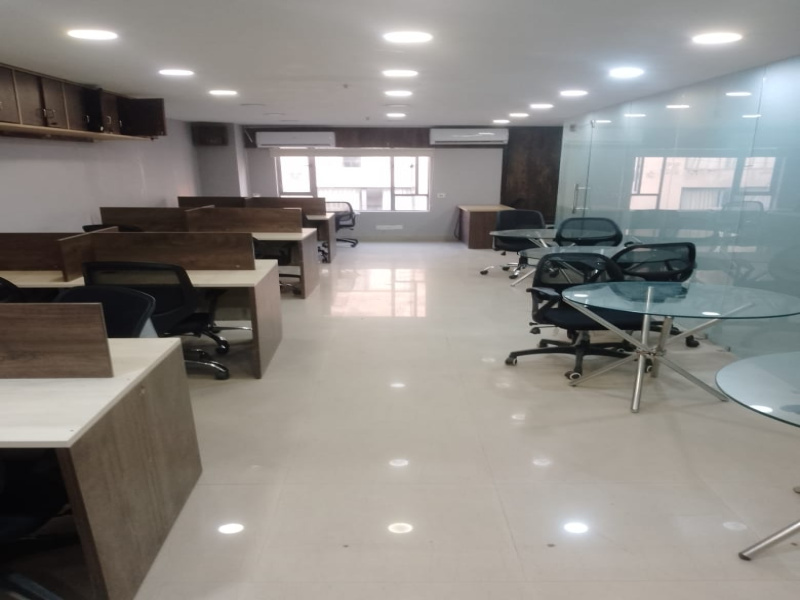  Office Space 1515 Sq.ft. for Rent in Chinar Park, Kolkata