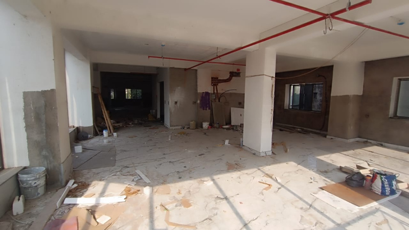  Showroom 590 Sq.ft. for Rent in Chinar Park, Kolkata