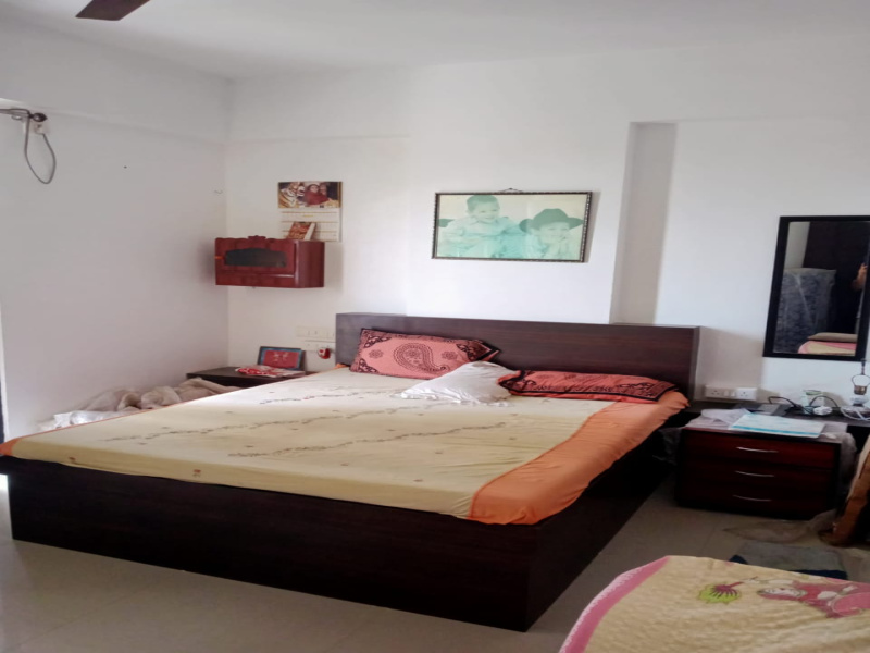 2 BHK Apartment 1100 Sq.ft. for Rent in Alkapuri, Vadodara