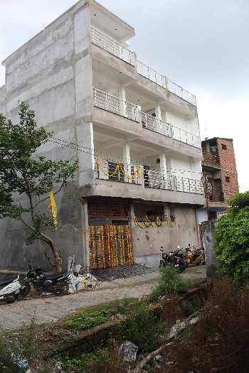 4.0 BHK Flats for Rent in Madhav Puram, Meerut