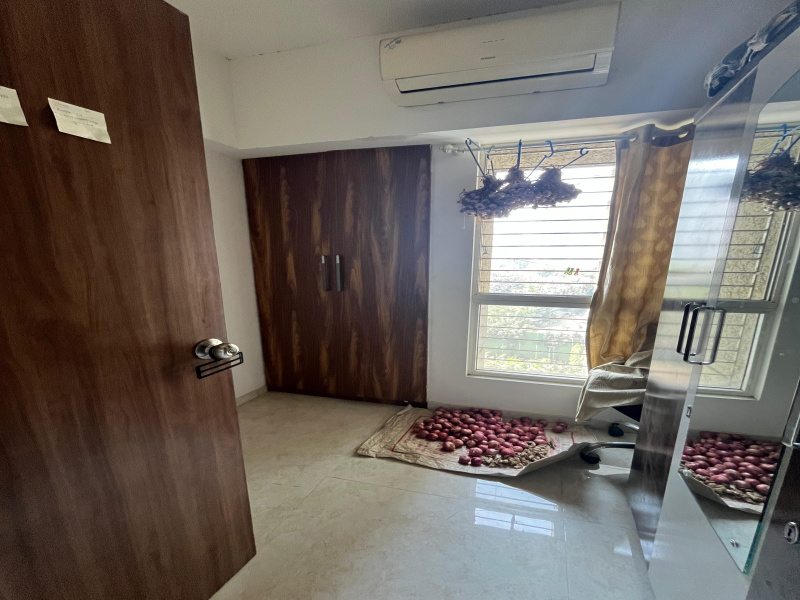 1.5 BHK 600 Sq.ft. Apartment for Sale in Kolshet Road, Thane