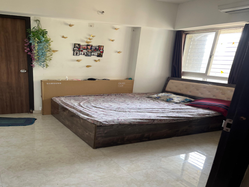 1.5 BHK 600 Sq.ft. Apartment for Sale in Kolshet Road, Thane