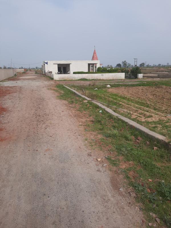  Residential Plot 200 Sq. Yards for Sale in Yamuna Expressway, Greater Noida