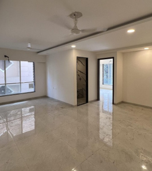 3 BHK Flat for Sale in Santacruz West, Mumbai