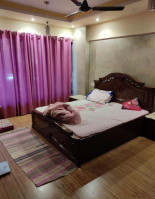 1 RK Flat for Rent in Sherly Rajan Road, Bandra West, Mumbai
