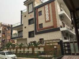6 BHK House for Rent in Palam Vihar, Gurgaon
