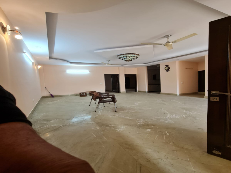 3 BHK Builder Floor 270 Sq. Yards for Sale in Palam Vihar, Gurgaon