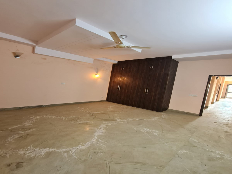 3 BHK Builder Floor 270 Sq. Yards for Sale in Palam Vihar, Gurgaon