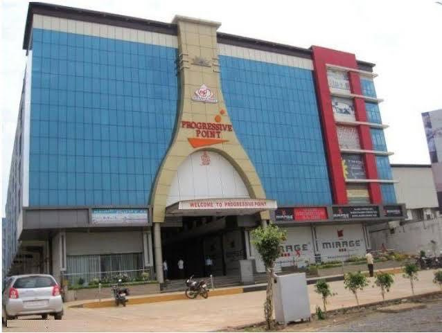  Office Space 442 Sq.ft. for Sale in Pachpedi Naka, Raipur