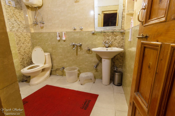  Hotels for Rent in Mall Road Manali, 