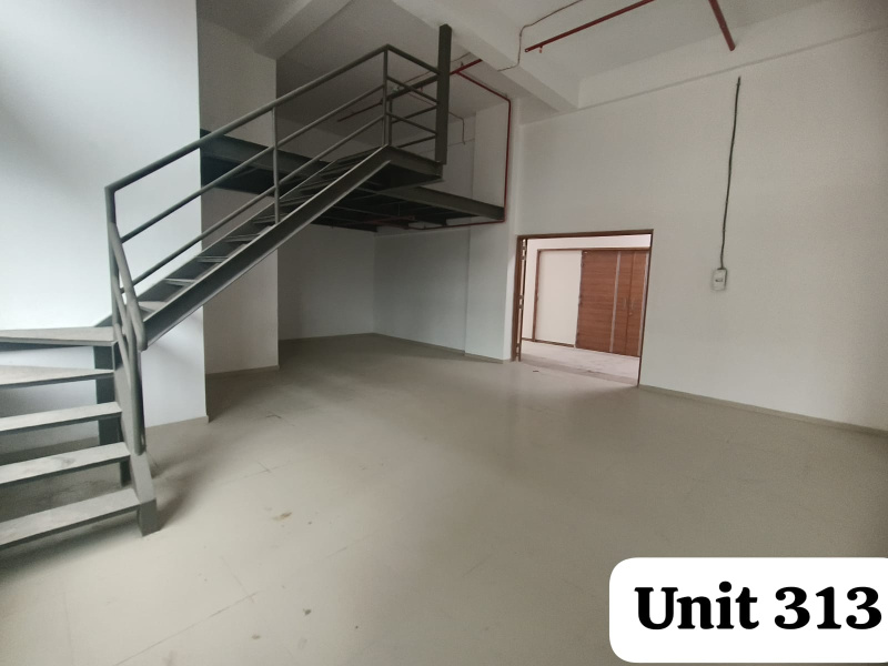  Warehouse 1307 Sq.ft. for Sale in Wagle Estate, Thane