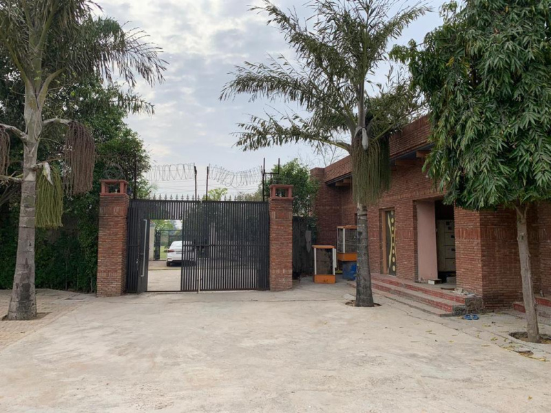 4 BHK Farm House 2 Acre for Sale in