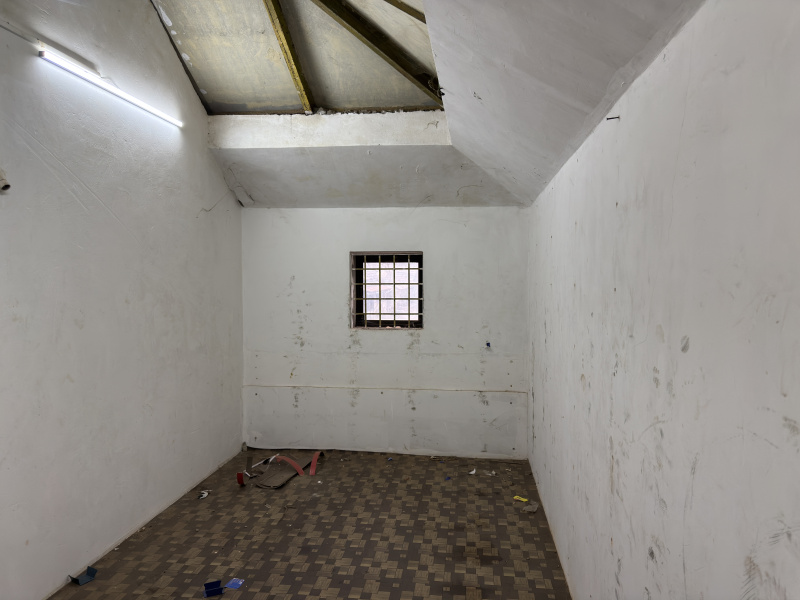  20 Sq. Meter Commercial Shop for Sale in Khorlim, Mapusa, Goa