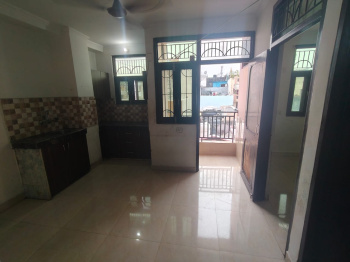 2 BHK Flat for Rent in Laxmi Nagar, Delhi
