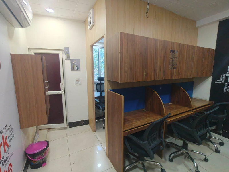  Office Space 350 Sq.ft. for Rent in Guru Angad Nagar, Laxmi Nagar, Delhi