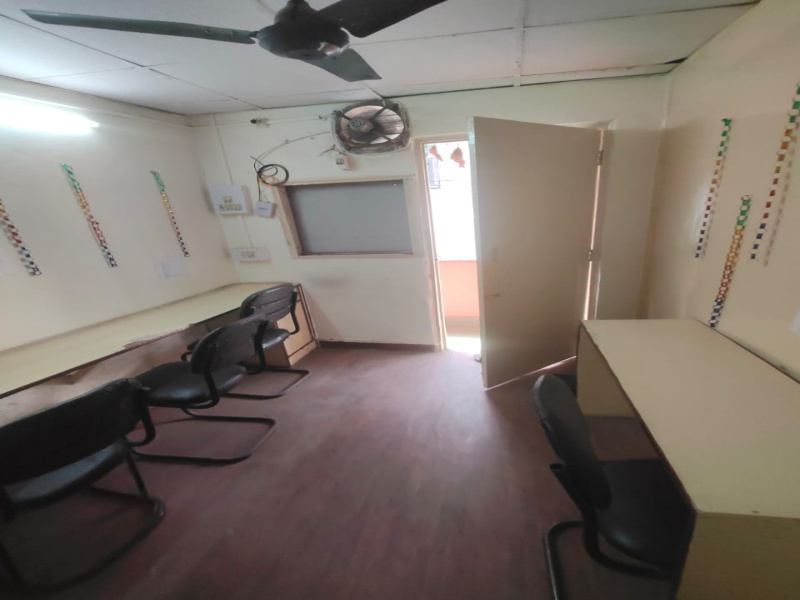  Office Space 250 Sq.ft. for Rent in Block C Laxmi Nagar, Delhi