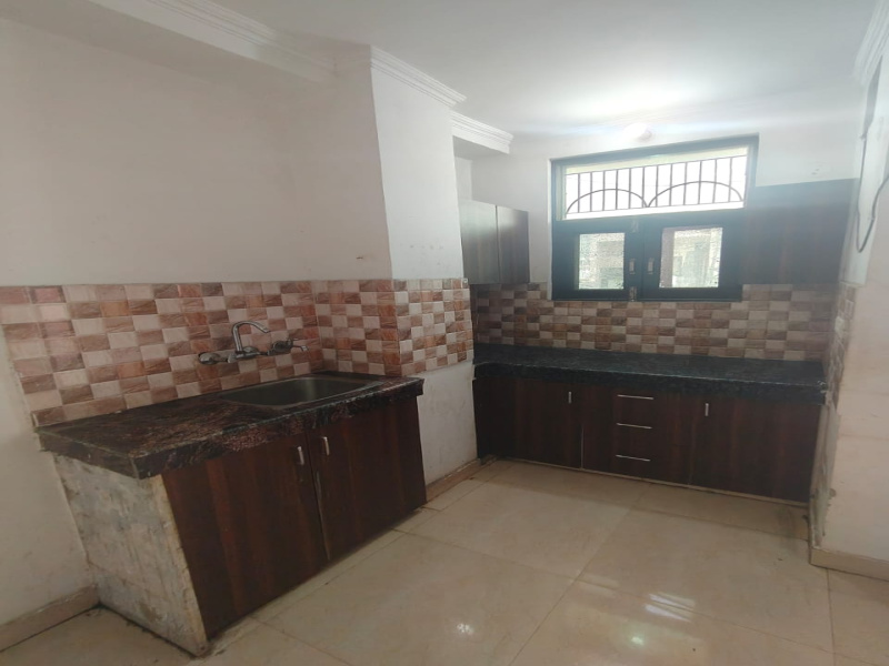 2 BHK Builder Floor 450 Sq.ft. for Rent in Block F Laxmi Nagar, Delhi