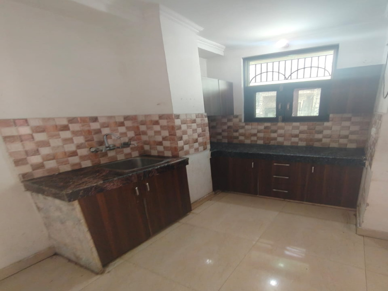 2 BHK Builder Floor 450 Sq.ft. for Rent in Block F Laxmi Nagar, Delhi