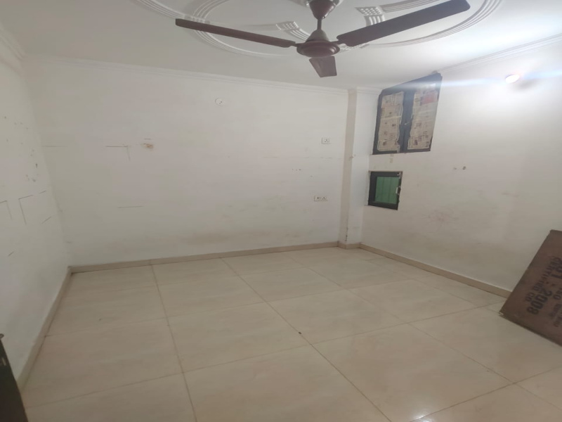 2 BHK Builder Floor 450 Sq.ft. for Rent in Block F Laxmi Nagar, Delhi