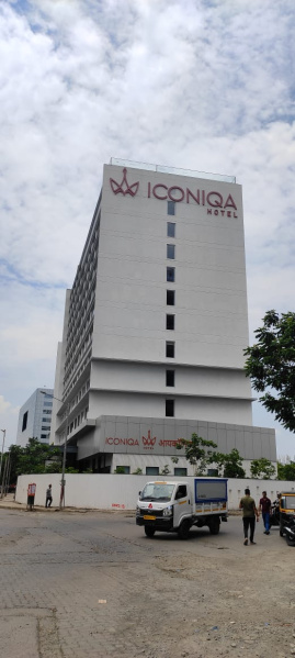  Hotels 34637 Sq.ft. for Sale in Vile Parle East, Mumbai