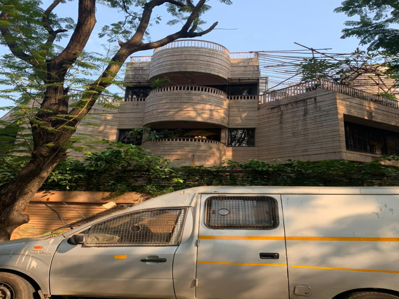 8 BHK 9000 Sq.ft. House for Sale in Juhu, Mumbai