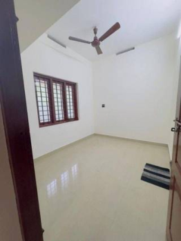 2 BHK Flat for Rent in Chingrighata, Kolkata