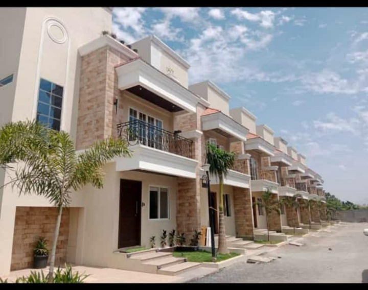 2 BHK 1540 Sq.ft. House for Sale in Igatpuri, Nashik