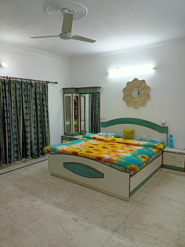 Guest House for Sale in Kasauli, Solan
