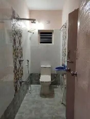2 BHK Apartment 538 Sq.ft. for Rent in Chingrighata, Kolkata