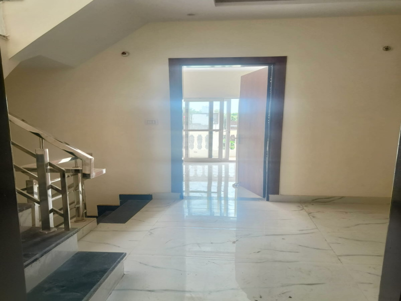 3 BHK Villa 1700 Sq.ft. for Sale in Greater Noida West