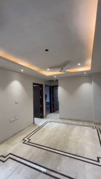 4 BHK Flat for Sale in Gautam Budh Nagar, Greater Noida