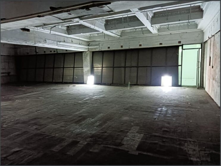  Showroom 4100 Sq.ft. for Rent in Park Street, Kolkata