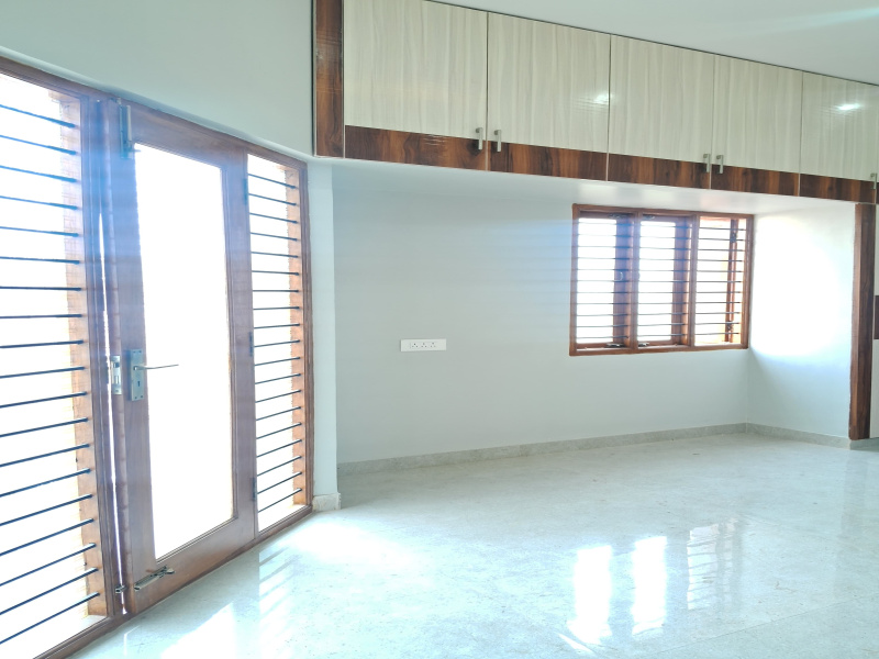 5 BHK House 3000 Sq.ft. for Sale in Porur, Chennai