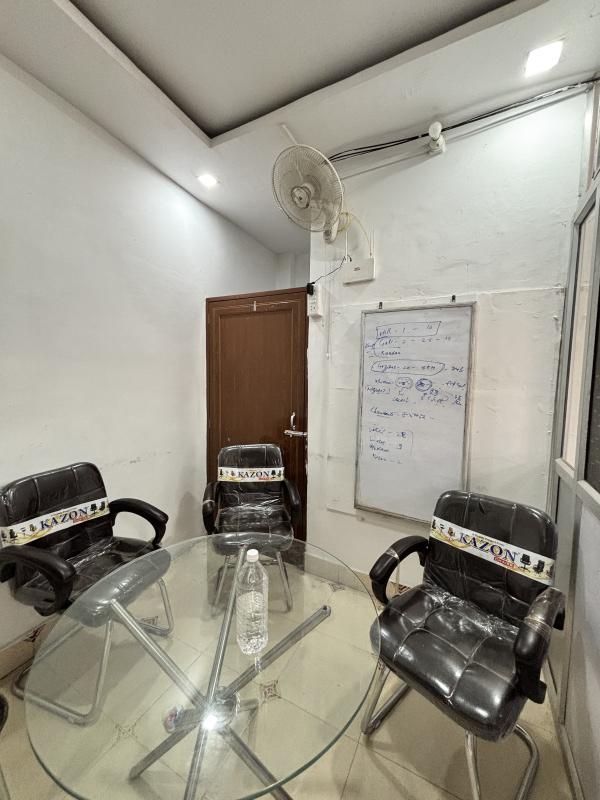  Office Space 550 Sq.ft. for Rent in Sigra, Varanasi