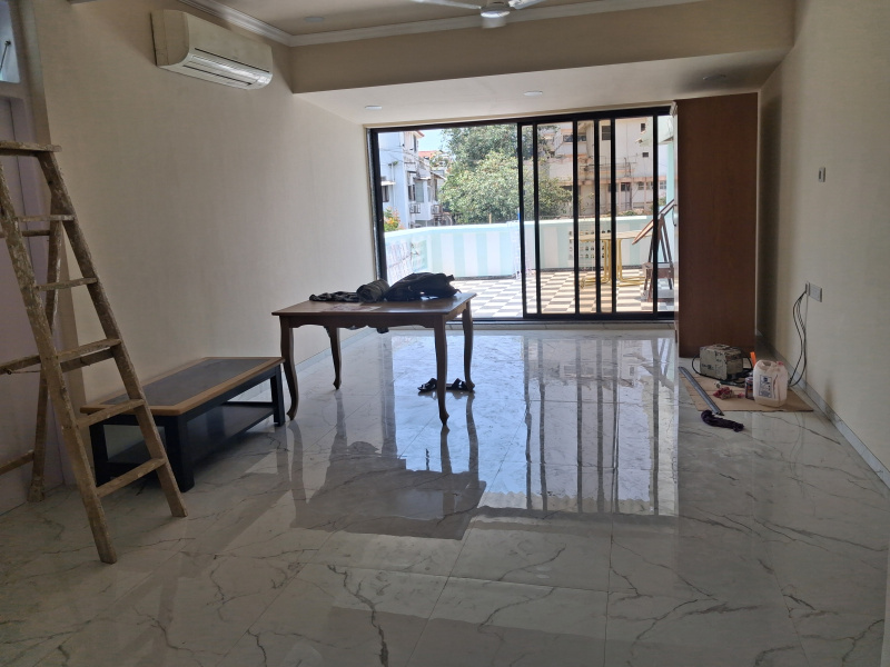 2 BHK Apartment 1200 Sq.ft. for Rent in Colaba, Mumbai