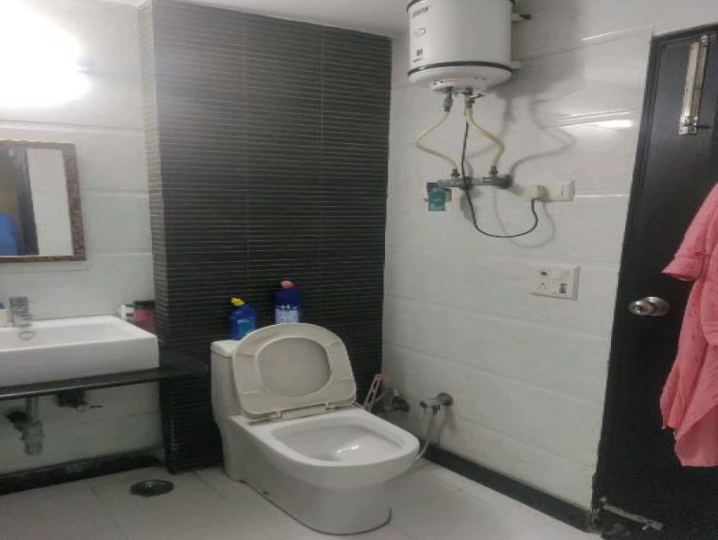 4 BHK 250 Sq. Yards Builder Floor for Sale in Mansarovar Garden, Delhi