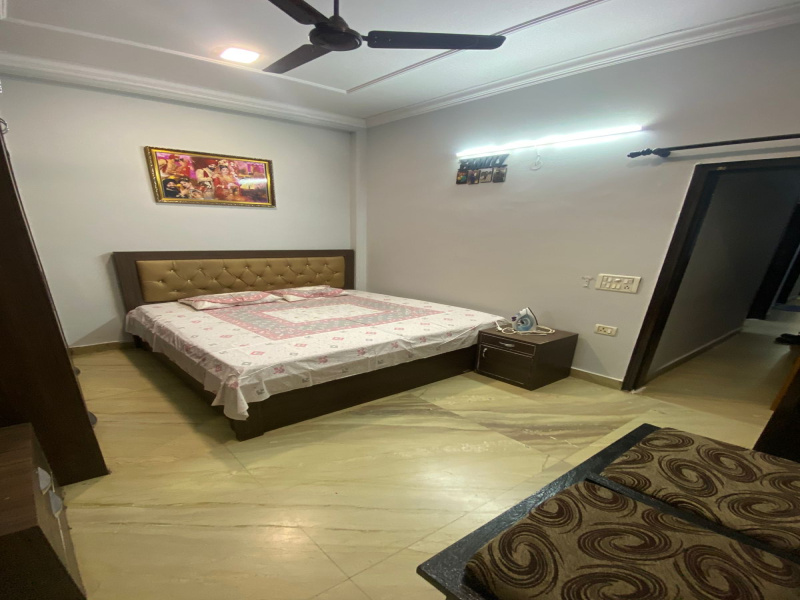 2 BHK 100 Sq. Yards Builder Floor for Sale in Mansarovar Garden, Delhi