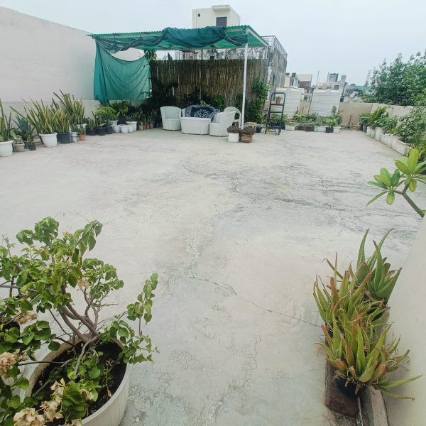 3 BHK 100 Sq. Yards Builder Floor for Sale in Rajouri Garden, Delhi