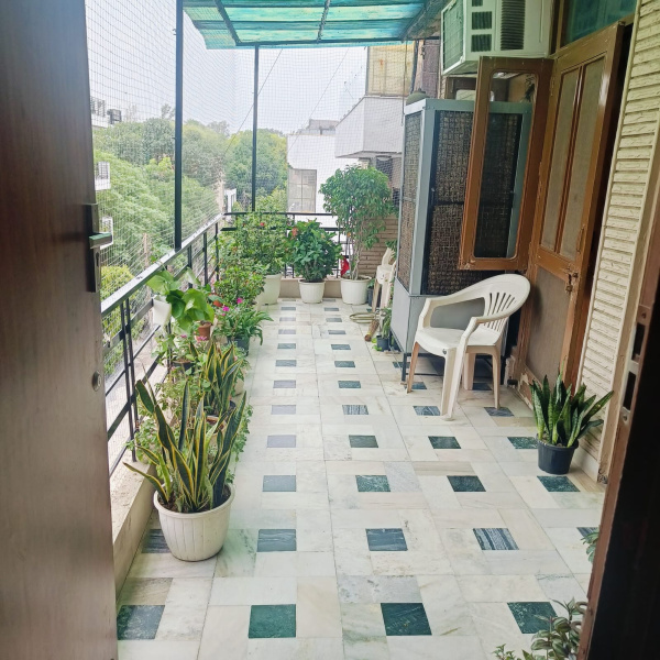 3 BHK 100 Sq. Yards Builder Floor for Sale in Rajouri Garden, Delhi