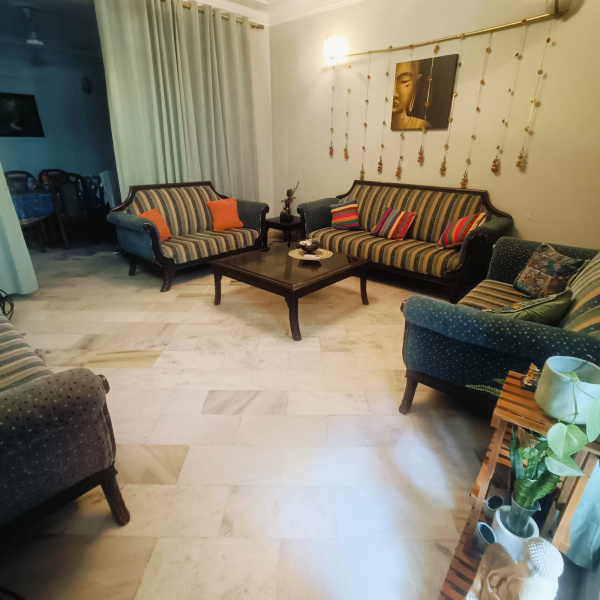 3 BHK 100 Sq. Yards Builder Floor for Sale in Rajouri Garden, Delhi