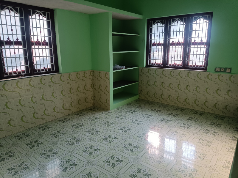 2 BHK 1000 Sq.ft. House for Rent in Vaniyambadi, Vellore