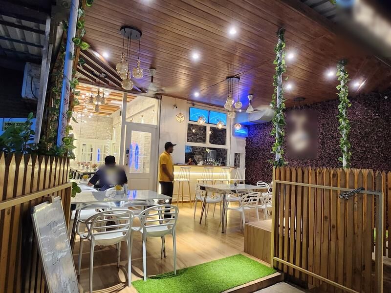  Hotels 1150 Sq.ft. for Sale in Mira Road East, Mumbai