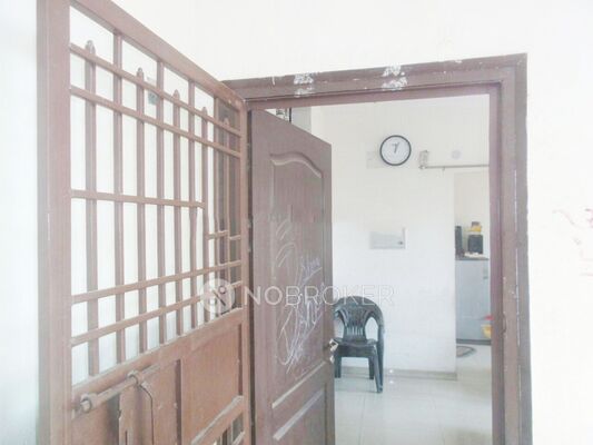 2 BHK Apartment 750 Sq.ft. for Sale in Lal Kuan, Ghaziabad