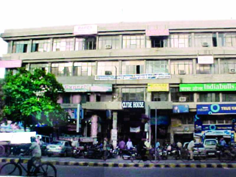 Office Space 900 Sq.ft. for Sale in Mall Road, Kanpur
